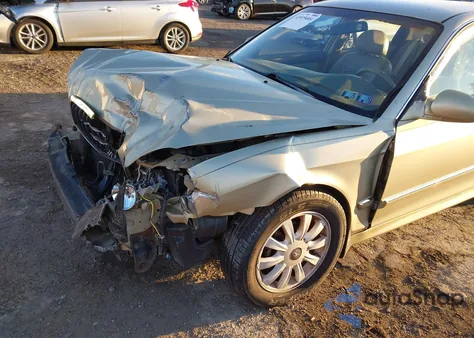 2003 Hyundai Sonata Gls/Lx from USA, damaged, VIN KMHWF35HX3A785971